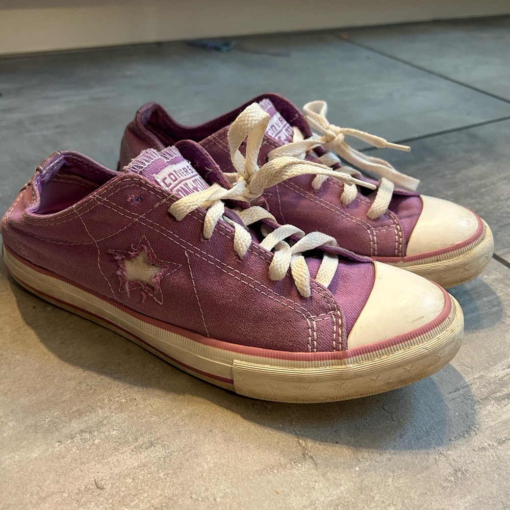 Converse one star